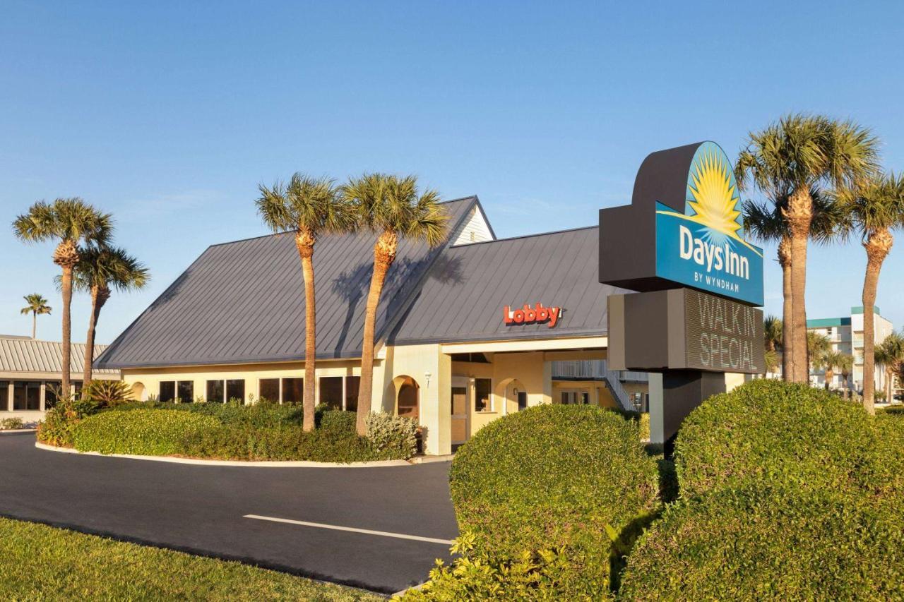 Days Inn By Wyndham Cocoa Beach Port Canaveral Esterno foto