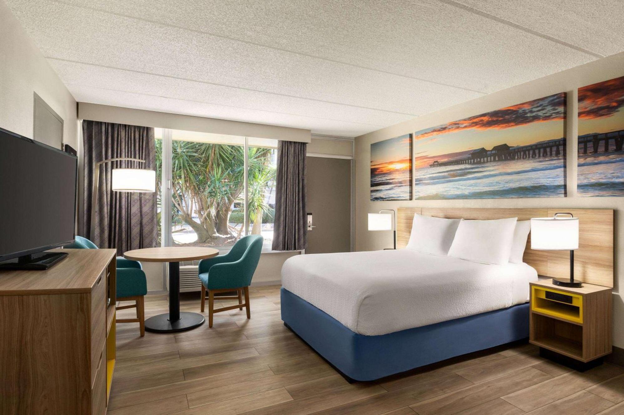 Days Inn By Wyndham Cocoa Beach Port Canaveral Esterno foto